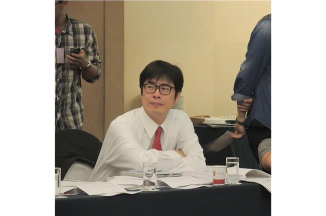 陳其邁轟勞動部：遇權貴就轉彎？