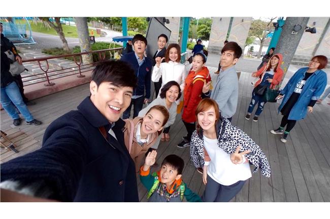 《四千金》要殺青！謝佳見合照喊不捨