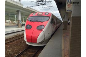 台鐵,普悠瑪,火車／廖貞嵐攝影