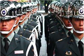 國軍,阿兵哥,當兵,軍營－羅紹和臉書