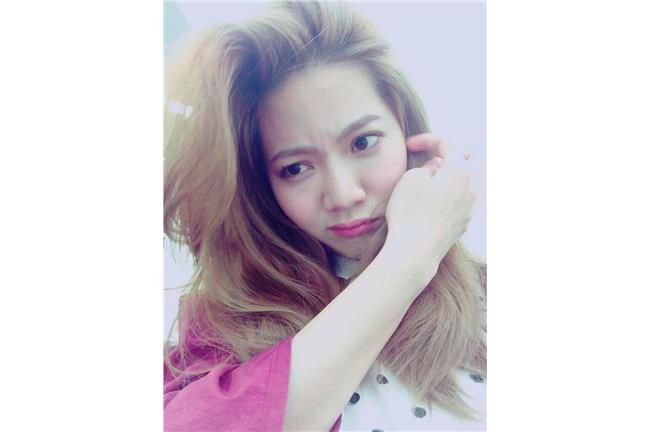 累到花轟！曾之喬同時飾演2角好折磨