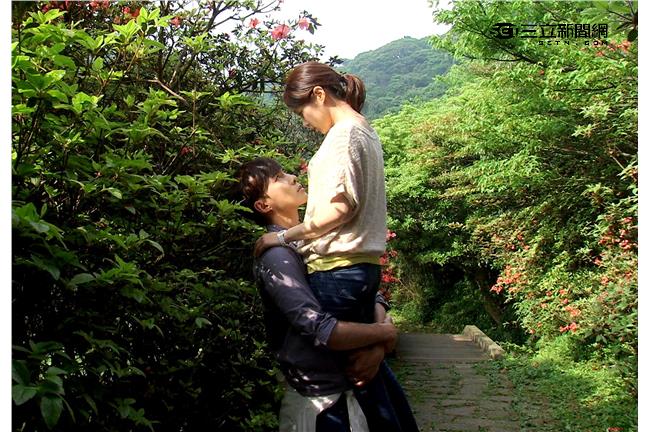 李佳穎胸部在眼前　唐禹哲尷尬頻NG