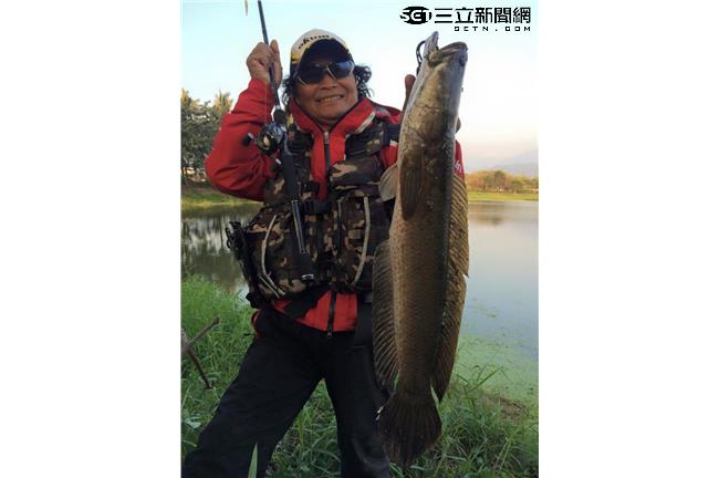 火爆突襲！沈文程苦尋不到水中惡魔？