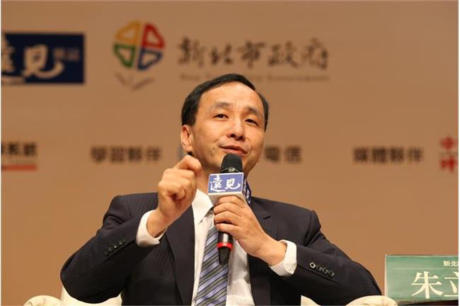 朱立倫：赴陸申請依往年慣例填寫