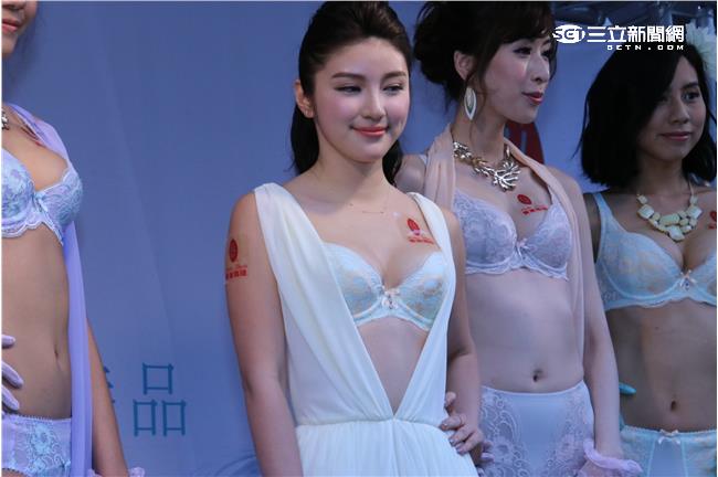 陳泱瑾深V火辣秀爆乳　衰被罵也要賺