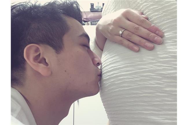 致親愛的粉絲～方志友曬楊銘威啾肚照