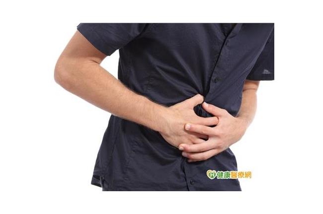 連兩周不斷腹痛　他檢查後發現竟是…
