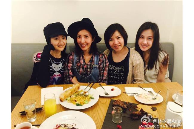 范小敏回來了！林依晨勾秘密姊妹合體
