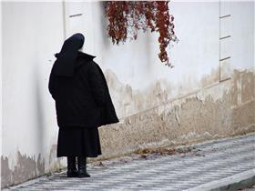 修女-flickr-Adam Joneshttps://www.flickr.com/photos/adam_jones/4101628454