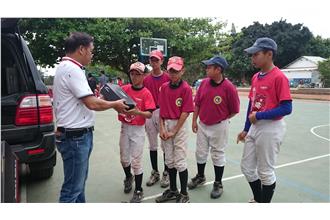 《草地狀元》送愛心到台東！