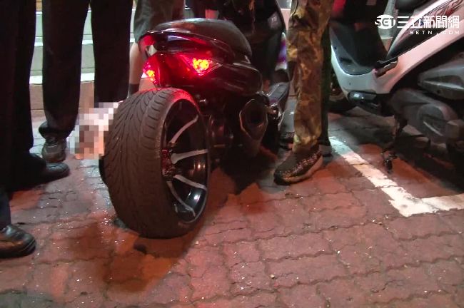 蝙蝠車趴趴走　大學生砸重金改車挨罰