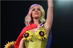 凱蒂佩芮－粉絲提供－林芸羽https://www.facebook.com/xoCherryLin?fref=photo