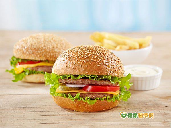 食物隱藏的高油危機：炒飯、蛋餅！