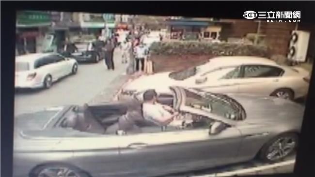 「我議員助理！」敞篷車惡男停霸王車