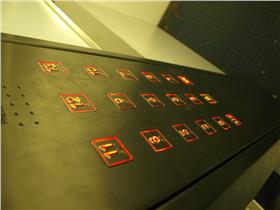 電梯-FLICKR-https://www.flickr.com/photos/alexhealing/2674571373/in/photolist-55kSTx-4DkuDc-6KRk1t-aGG6kZ-rbuNz-6vU7w1-j1sTj3-dggnmV-xGejq-JXvVV-cBRips-5qyza9-vVJMM-2BvrSZ-5X5wNj-7xELqq-eW5PTM-3XjT-pcbPM-dDeK6-7voqCR-5Zub3C-74E4ba-2aZoXj-266U6M-5LBVs1-3bMe2-vqDnn-6etJ7t-5WSE7z-cSuRkj-4yAncx-3Caqbk-4CrboX-6B65Cy-yyo2g-3dBGx-a1hVNt-2Q2Y9-xNmdZ-5BLF31-5n7hRe-9r5voZ-4mEbcf-2HYCpP-4FBVV5-4FxJfn-9pLp8-9tsYhe-JisVB