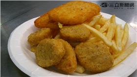 薯條,雞塊,薯餅,早餐（翁堃泰攝影）