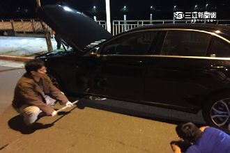 車主拆賓士救貓　網友讚：名車配俠士