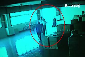 被拍到了！檢察官辦案收24萬伴手禮