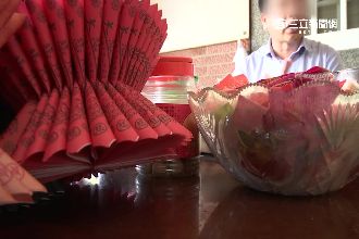 紙蓮花請祖先消厄運　一燒竟收10萬