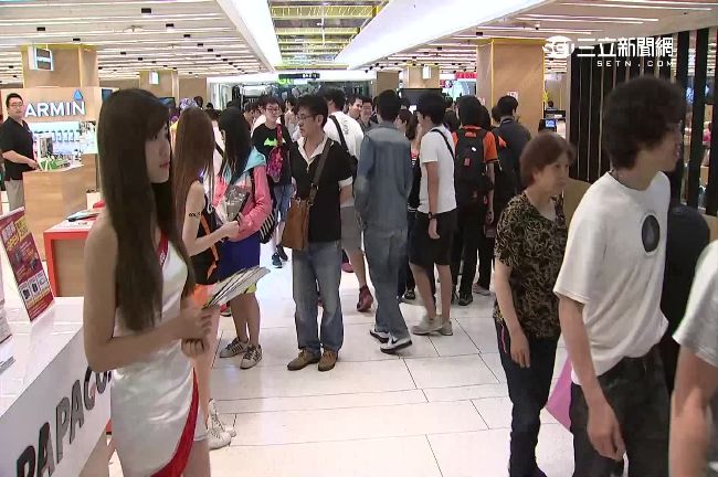 三創擅自開LED燈　柯P：罰72萬