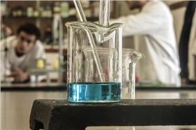 實驗室－FLICKR-iT@c-https://www.flickr.com/photos/tomascarvalho/10524182535/