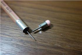 筆芯(flickr/Richard/https://www.flickr.com/photos/ladyous/14933676171/in/photolist-)