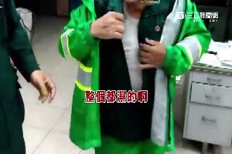 梅雨季郵差臉綠　新雨衣成「雙濕」牌