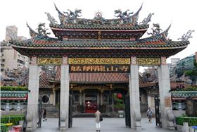 龍山寺／翻攝自官網(http://www.lungshan.org.tw/main.php)