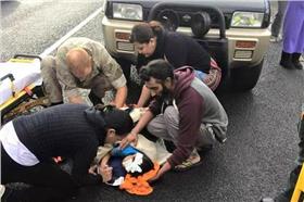 錫克教學生救人/翻攝自MailOnline