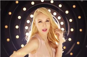 利菁《愛你啊》畫面／YouTube