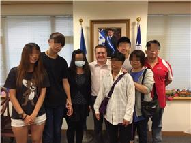 郭家致道歉信　宏國大使：人都會犯錯-翻攝宏國大使臉書