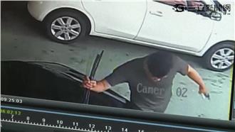 超無聊雨刷殺手　看到就拗成90度