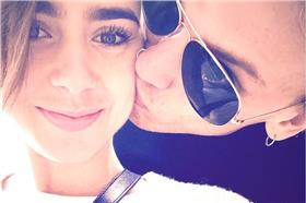 翻攝instagram
lilyjcollins