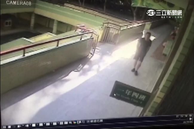 殺童嫌入校19分鐘　校方渾然不知