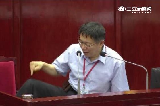 競選支出和連勝文差不多？柯P指膝蓋