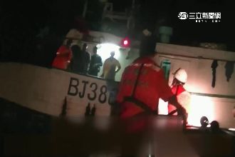 菲國強押我漁船　海巡署救援畫面曝光