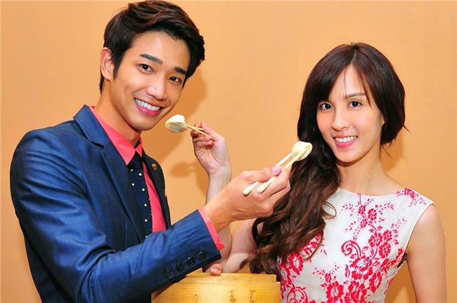 魏蔓驚爆和劉以豪有「高難度」床戲！