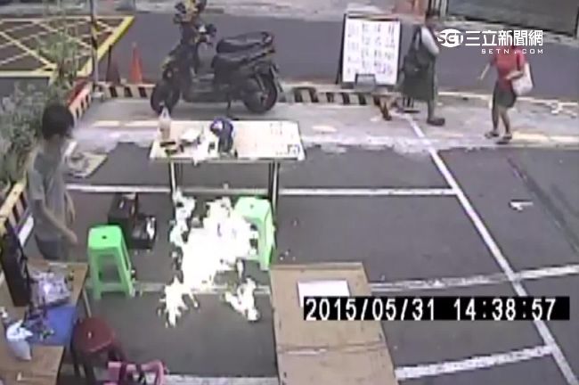 影／改裝用快乾　四驅車1秒變火球