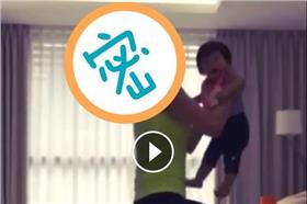 吳辰君,啞鈴,親子,神力▲圖／取自吳辰君臉書