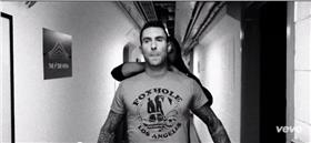 魔力紅／環球提供