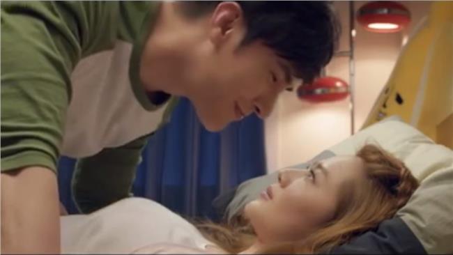 一飛來了！謝佳見、曾之喬5招放閃