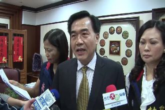 身分有爭議？李全教議長變「先生」