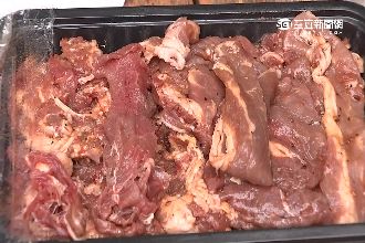 賣場盒裝調味牛　翻開底下竟現深褐色