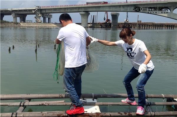 志偉曉菁名勝古蹟出外景　遇好兄弟？