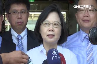 小辣椒民調贏3%　蔡英文：看看就好