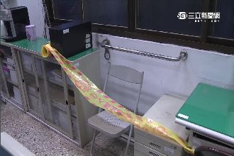 通緝犯謊報身分被逮　警局內服毒不治