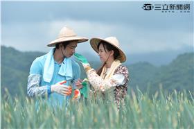 他看她的第２眼