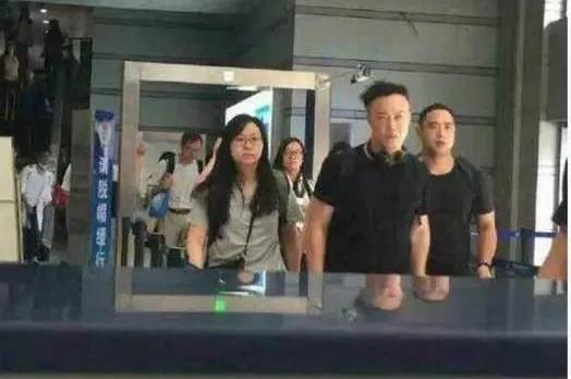 影／陳奕迅被控耍大牌　機場飆罵臉歪