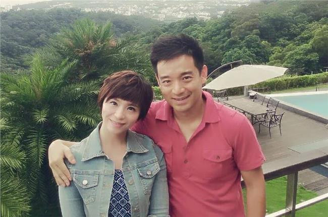 男人都會癢！主播妻出狠招幫老公止癢