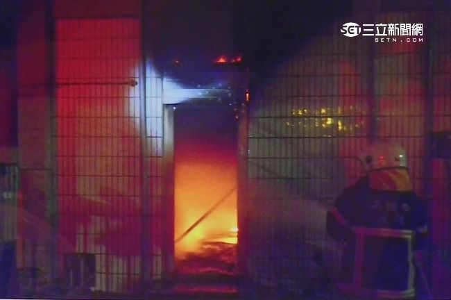 抽菸燒毀國小廁　男大生恐賠160萬